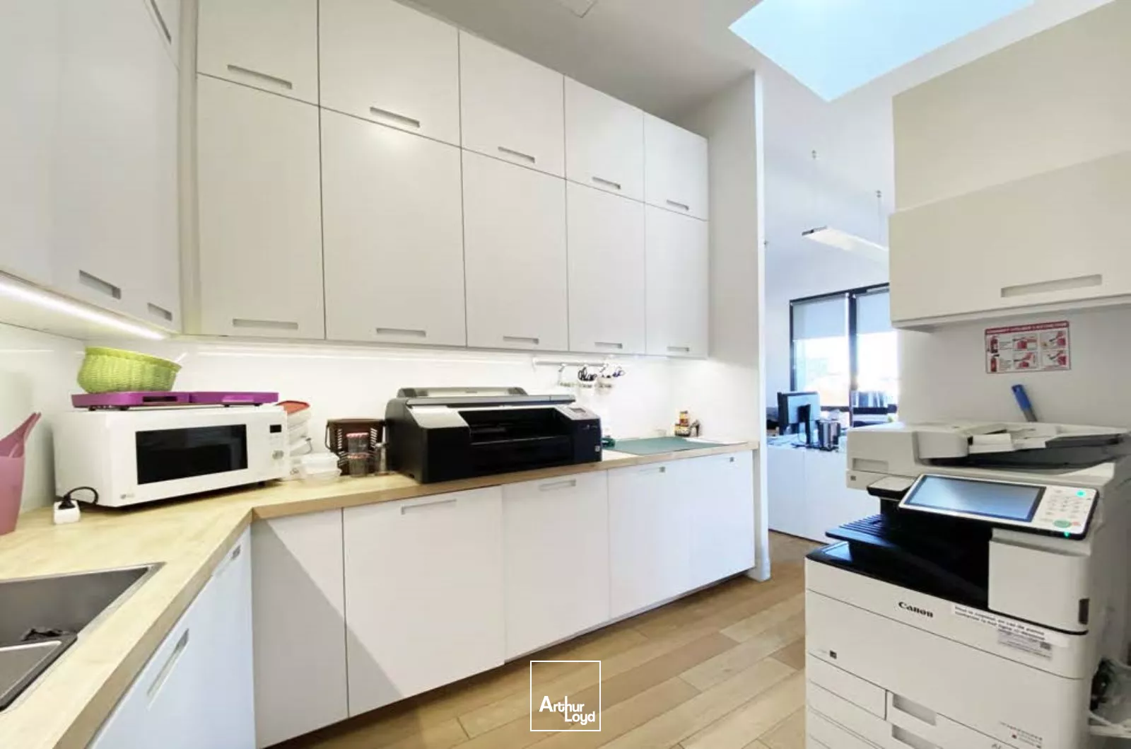 BUREAUX PLUG AND PLAY