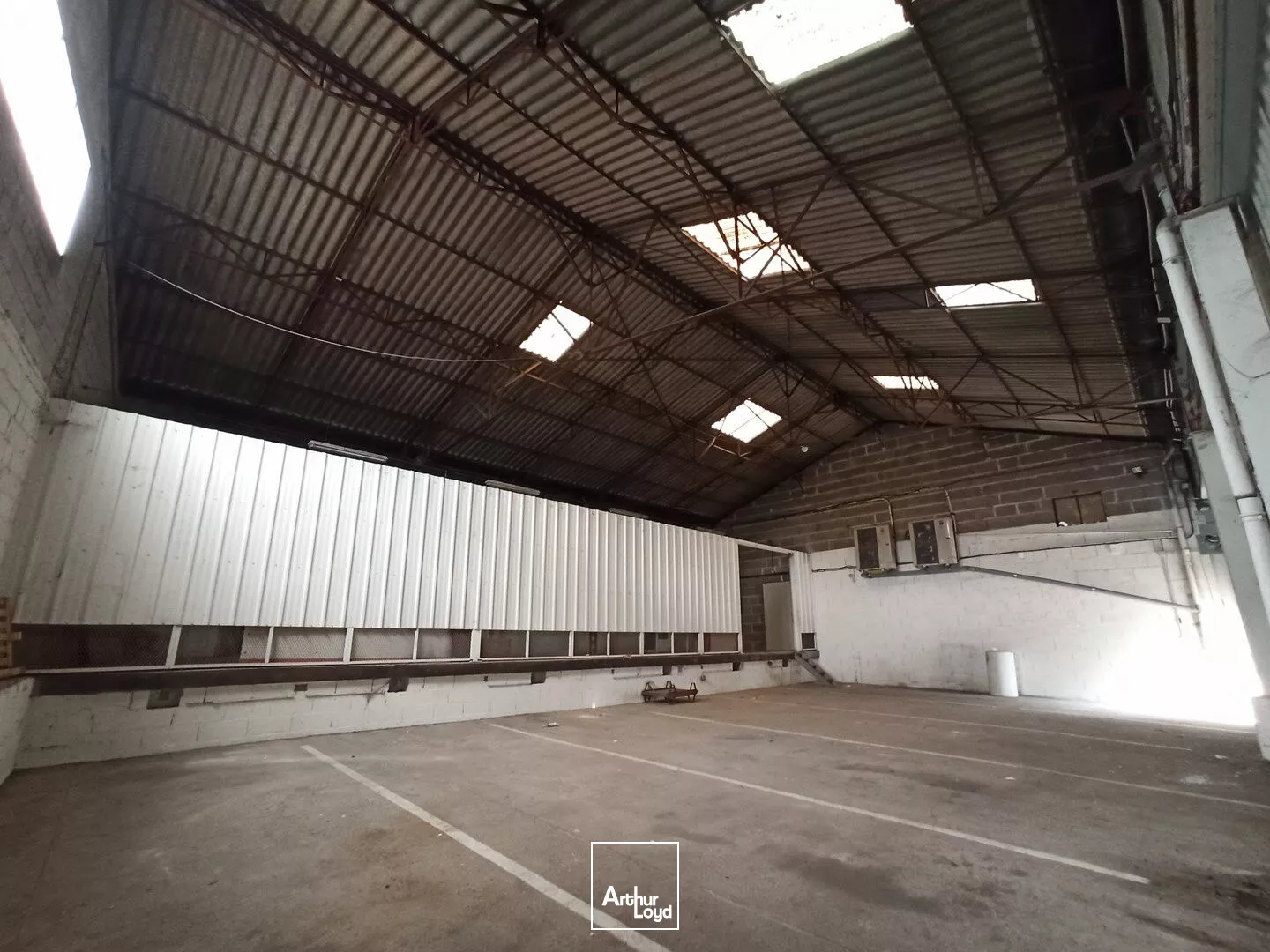 Entrepôt 510 m² axe entrant de Limoges