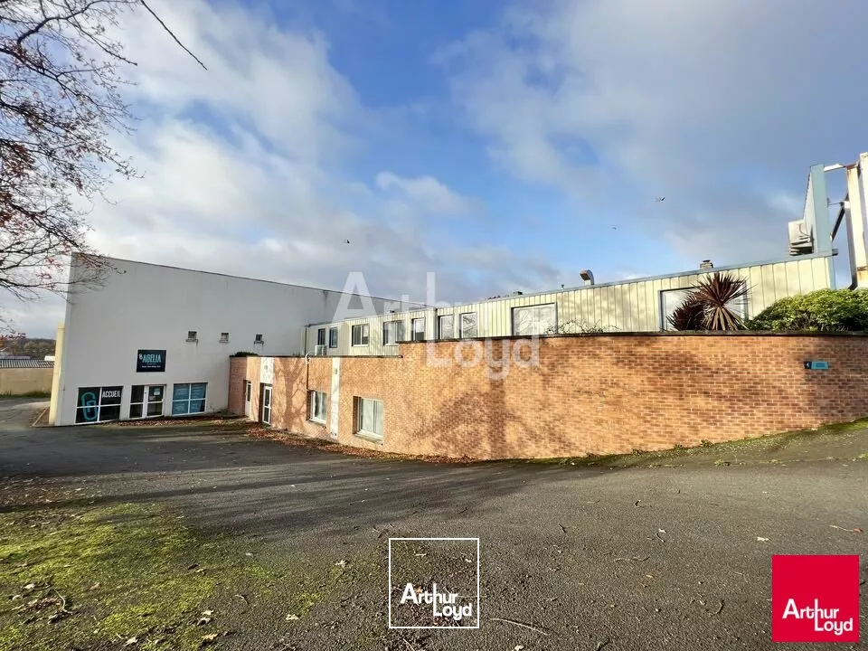 RENNES - LOCAL D'ACTIVITE A LOUER - 2 750 M² EN ZONE PREMIUM