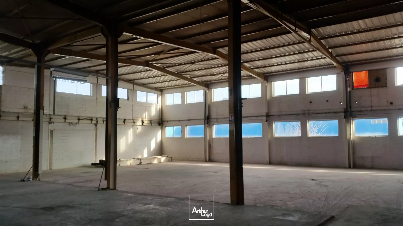 Locaux d'activité à louer à SOTTEVILLE LES ROUEN 76300