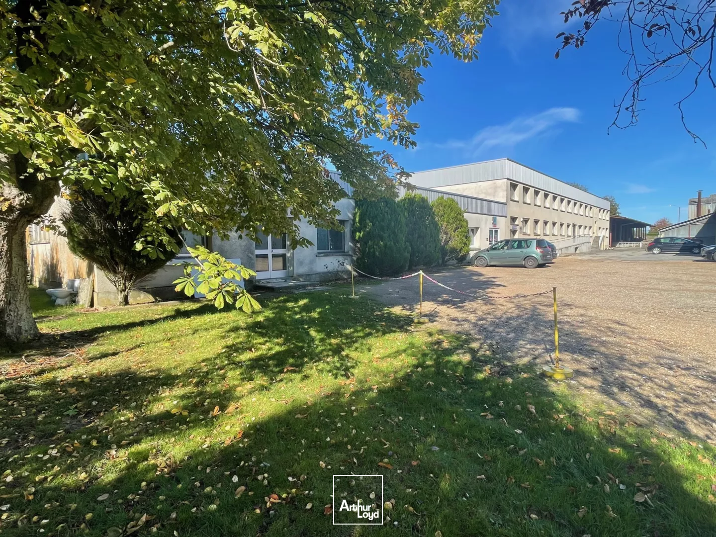 Locaux d'activité à vendre à VERNEUIL SUR AVRE 27130