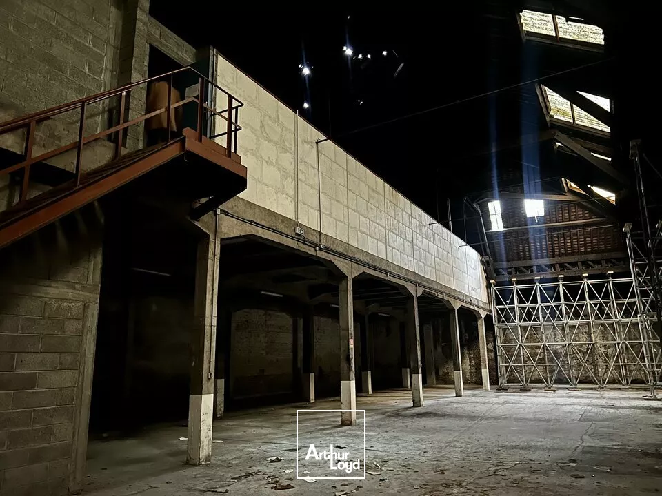 LE HAVRE CENTRE - A VENDRE ENTREPÔT 700 M2