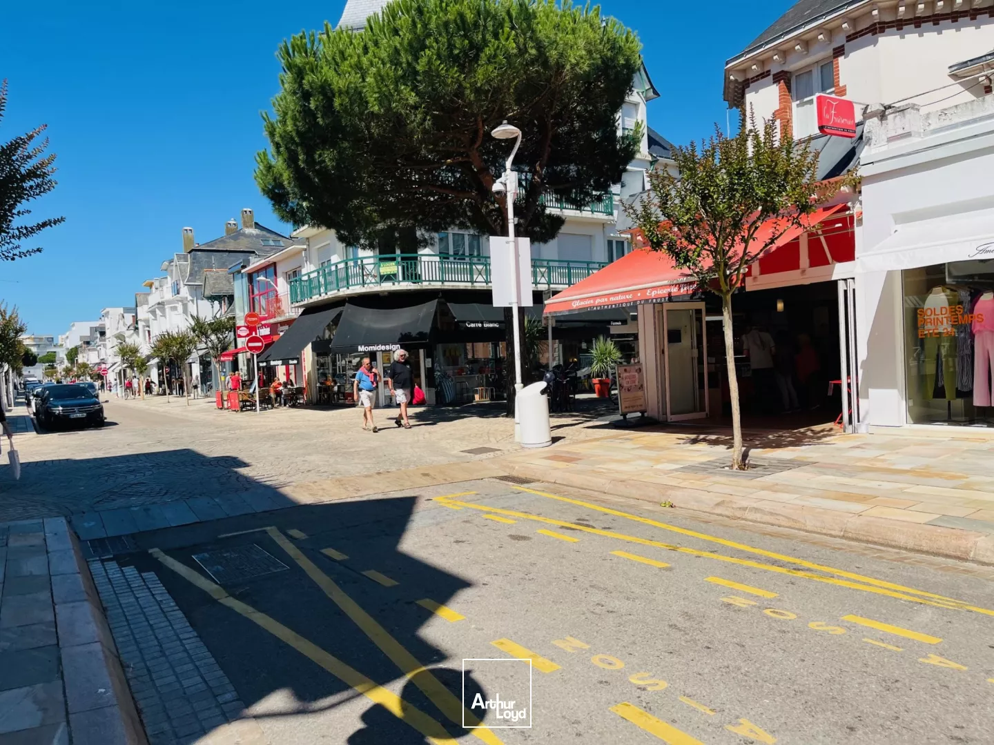 LOCAL COMMERCIAL 98M2 DE GAULLE LA BAULE