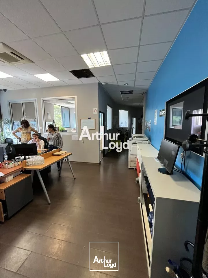 Location local d'activité 330 m² - Vallauris