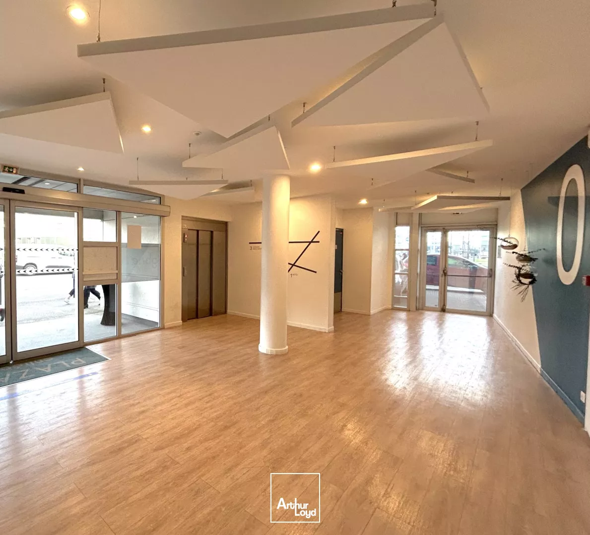A louer - 1 901 m² de bureaux divisibles dès 229 m² - Immeuble Plaza - Bordeaux Ravezies