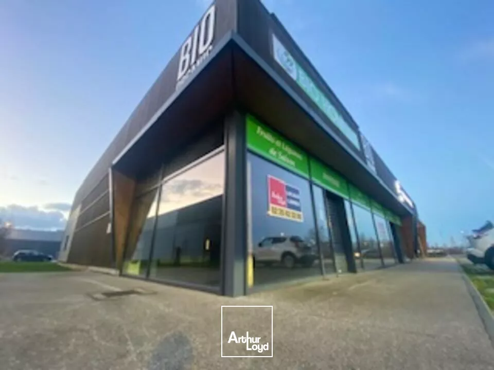 CELLULE COMMERCIALE 460m2- HONFLEUR 