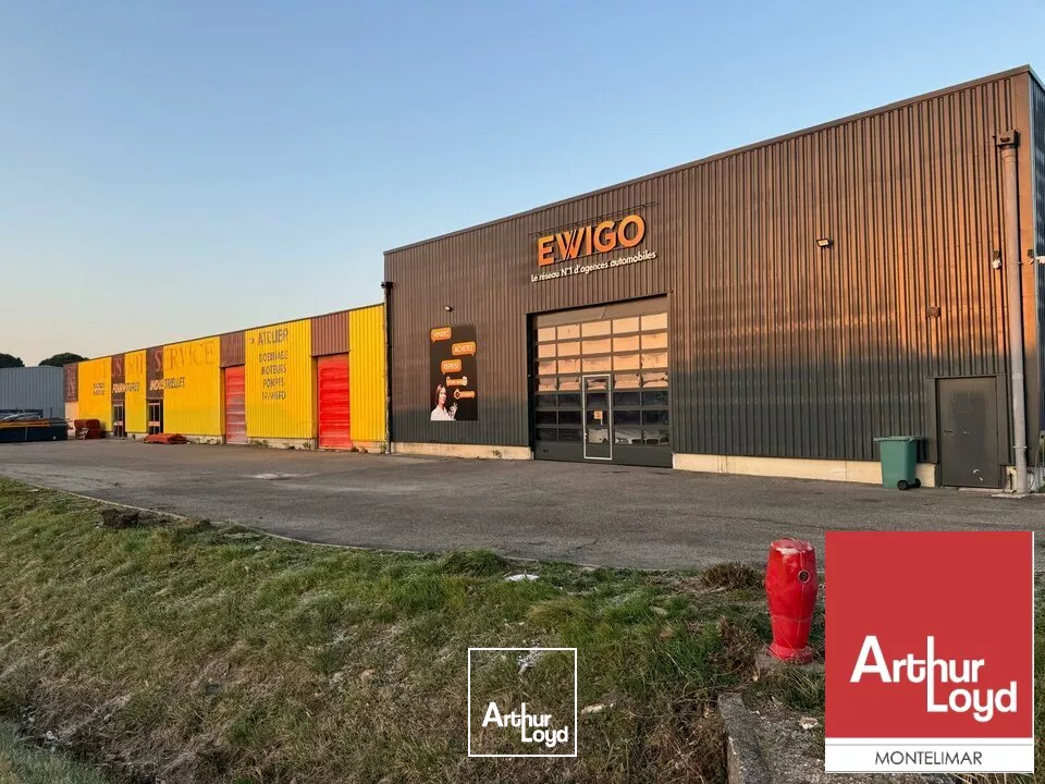 MONTELIMAR NORD - ZONE DU MEYROL - A louer entrepôt d'une surface d'environ 600 m2 avec bureaux et parking.