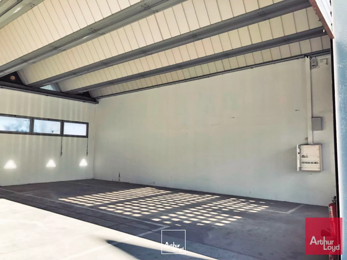 LOCATION LOCAL D'ACTIVITÉ 139M2 - MONTPELLIER EST