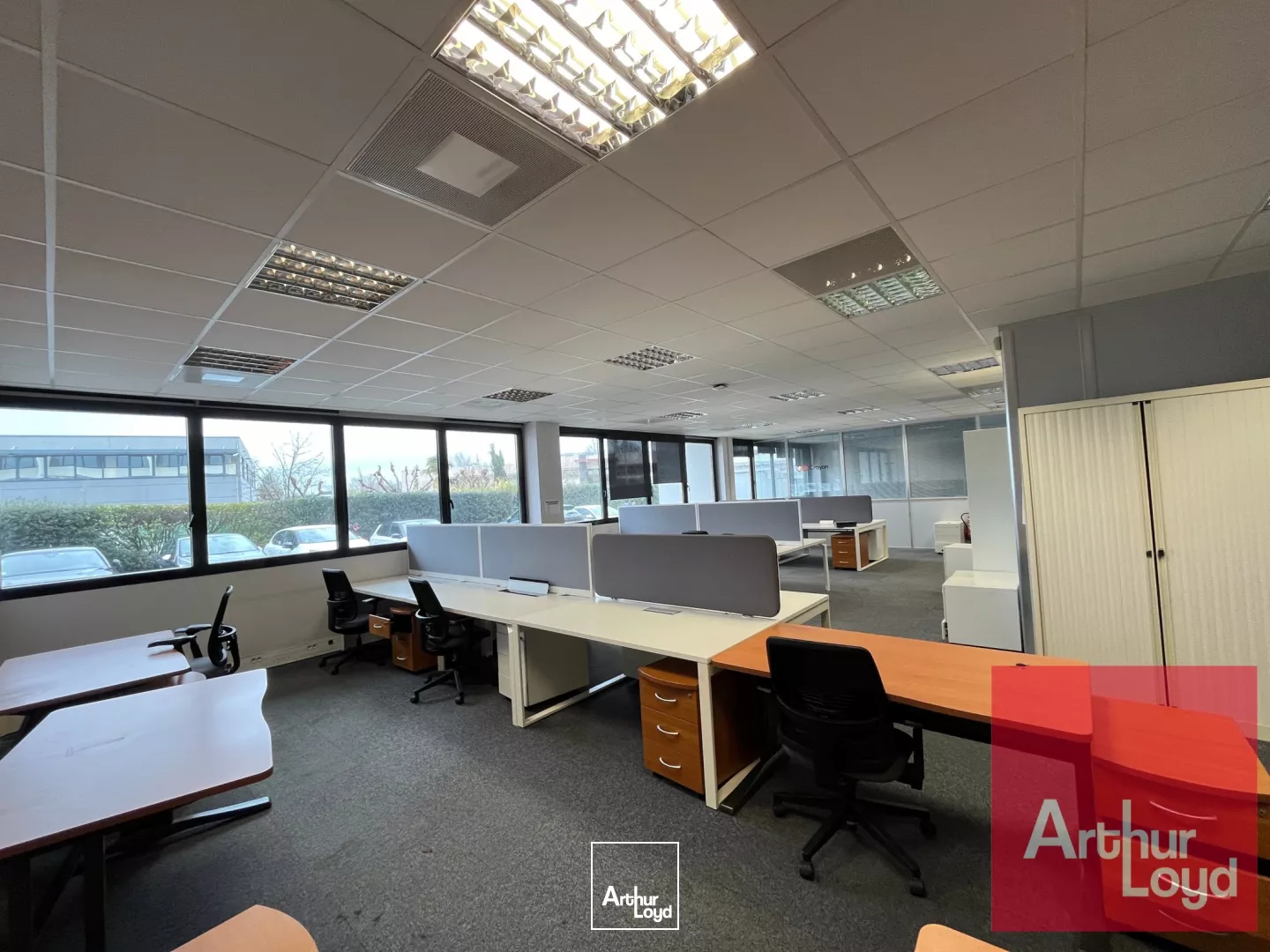 A LOUER BUREAUX PARC DE L'AEROPORT PEROLS - PROCHE TRAMWAY LIGNE 1