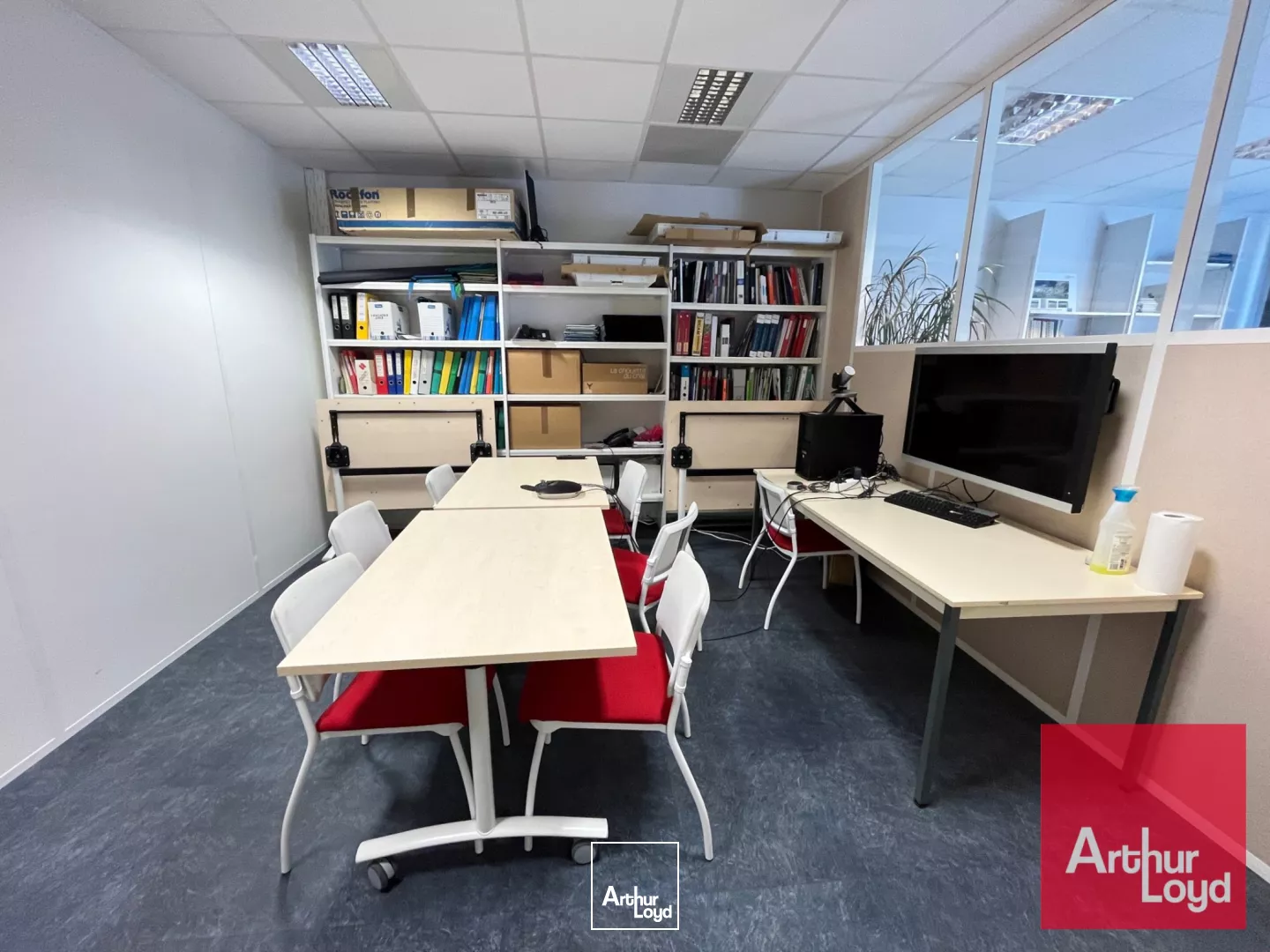 A LOUER BUREAUX PARC DE L'AEROPORT PEROLS - PROCHE TRAMWAY LIGNE 1