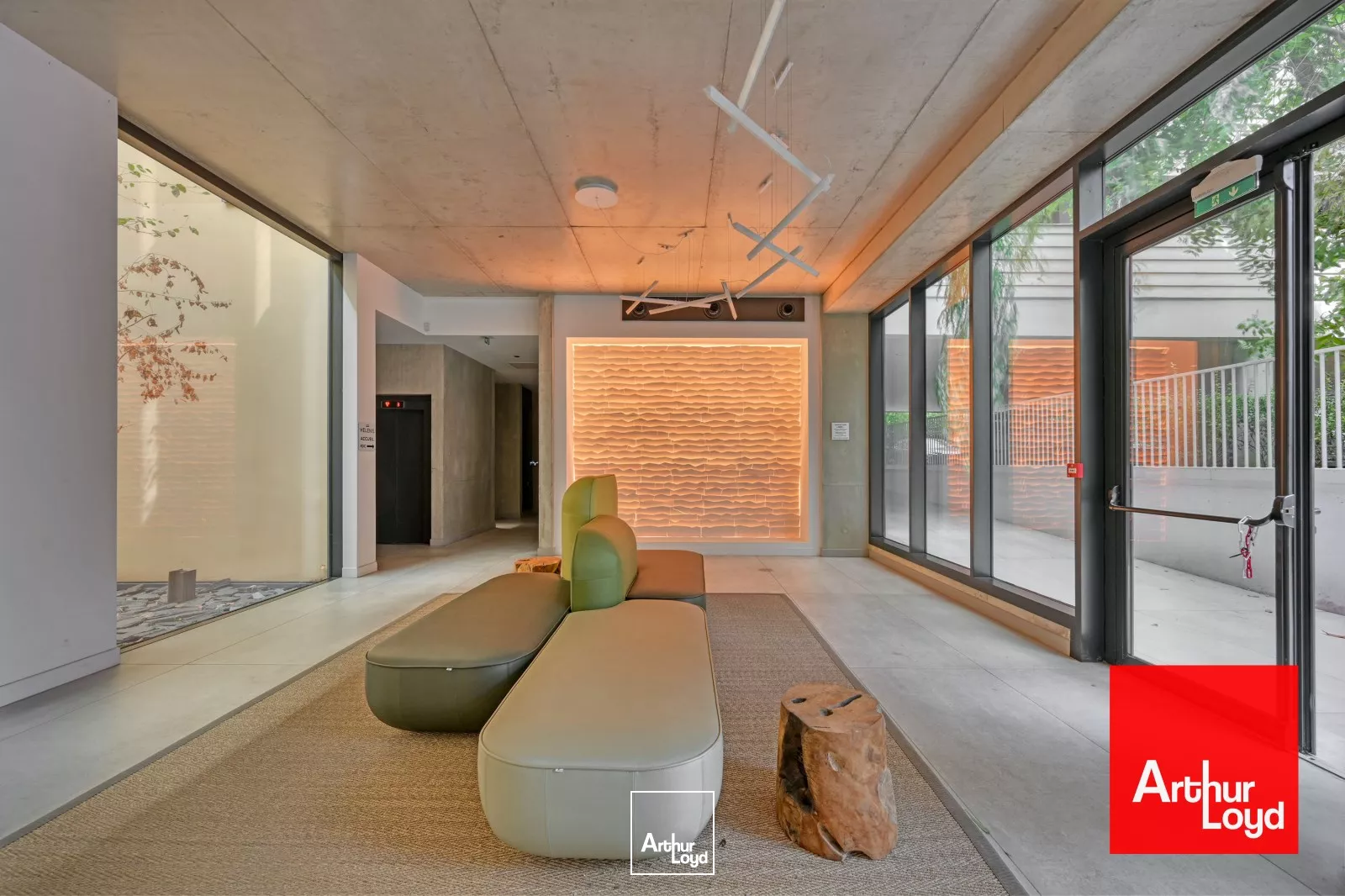 A VENDRE - BUREAUX 1 160 M2 PMR - LATTES