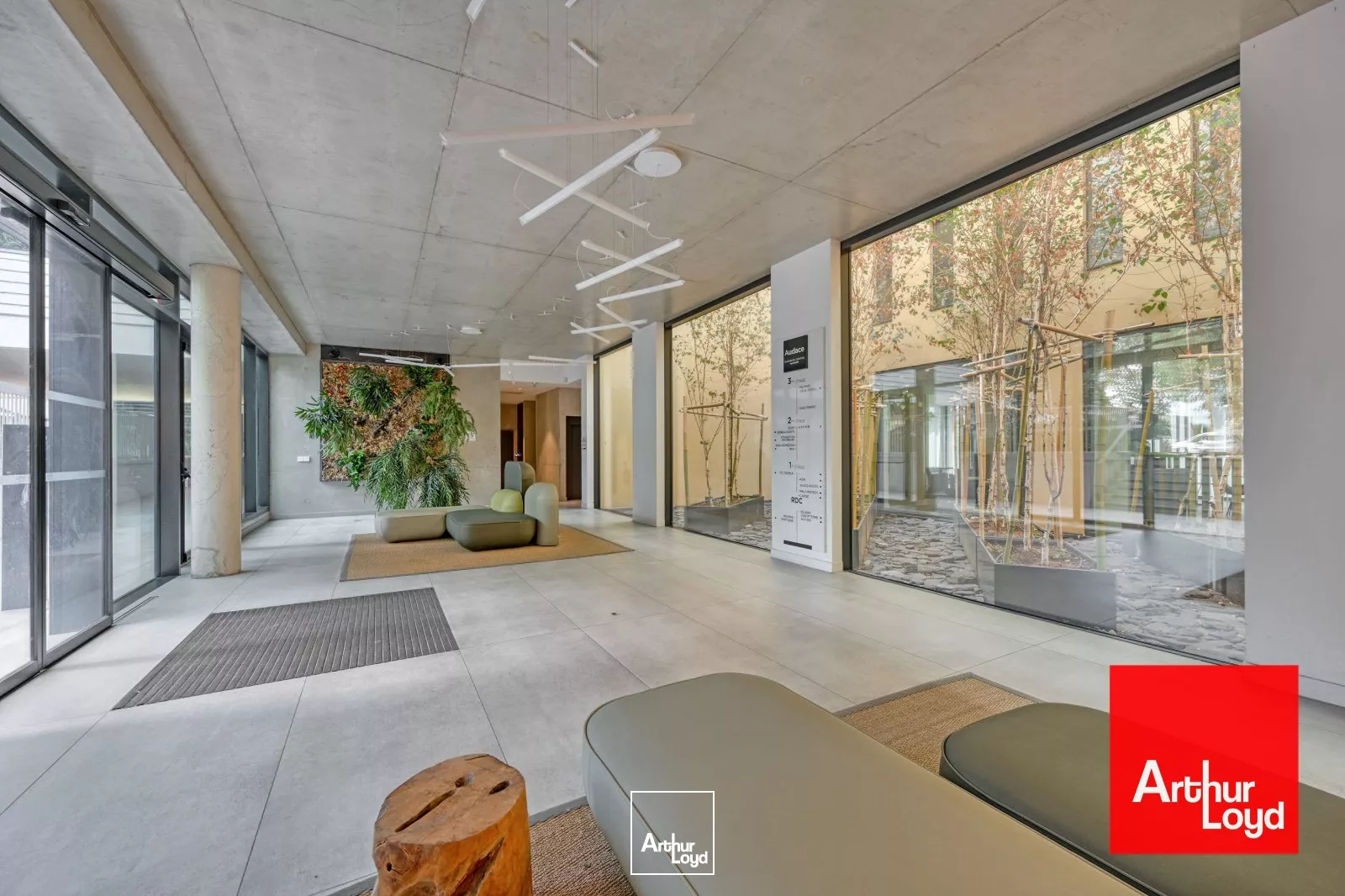 A VENDRE - BUREAUX 1 160 M2 PMR - LATTES