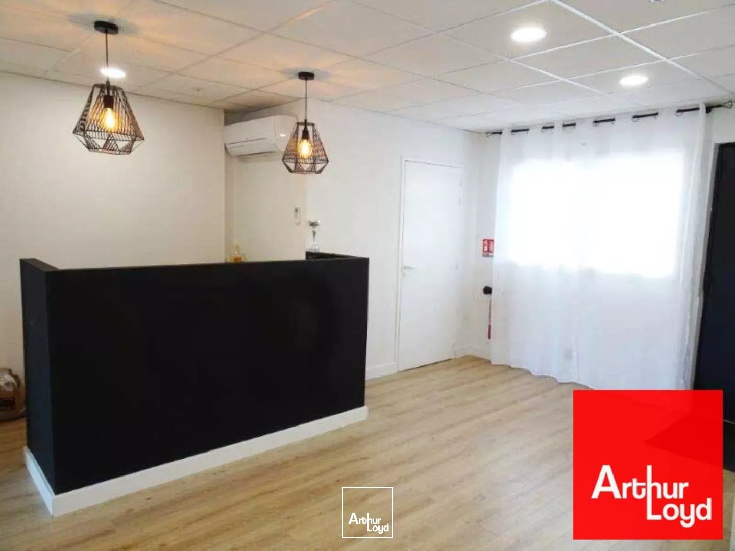 BUREAUX A LOUER - PARC DE L'AEROPORT PEROLS