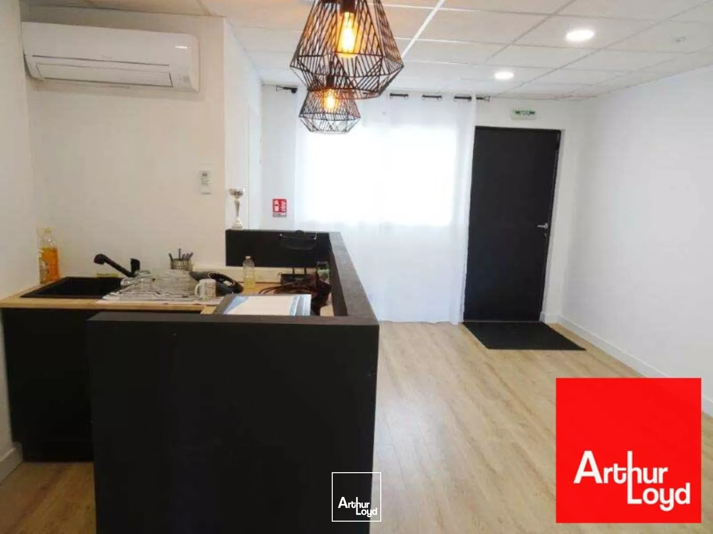 BUREAUX A LOUER - PARC DE L'AEROPORT PEROLS