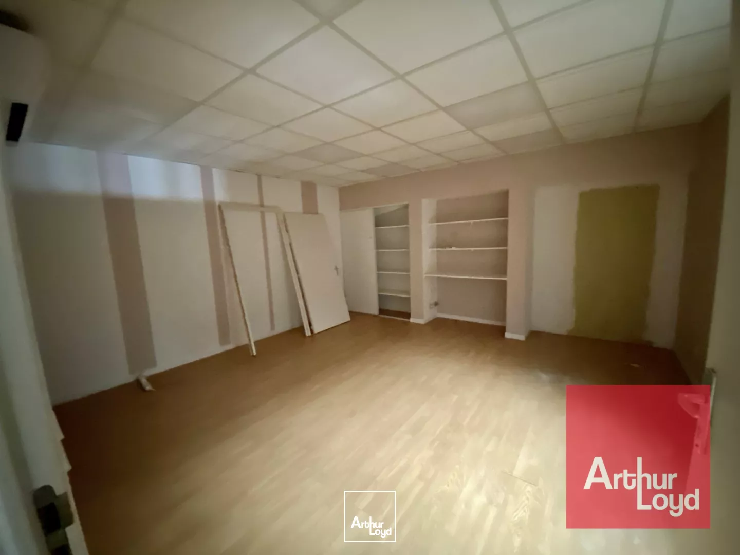 Locaux d'activité à Sète - Proche autoroute