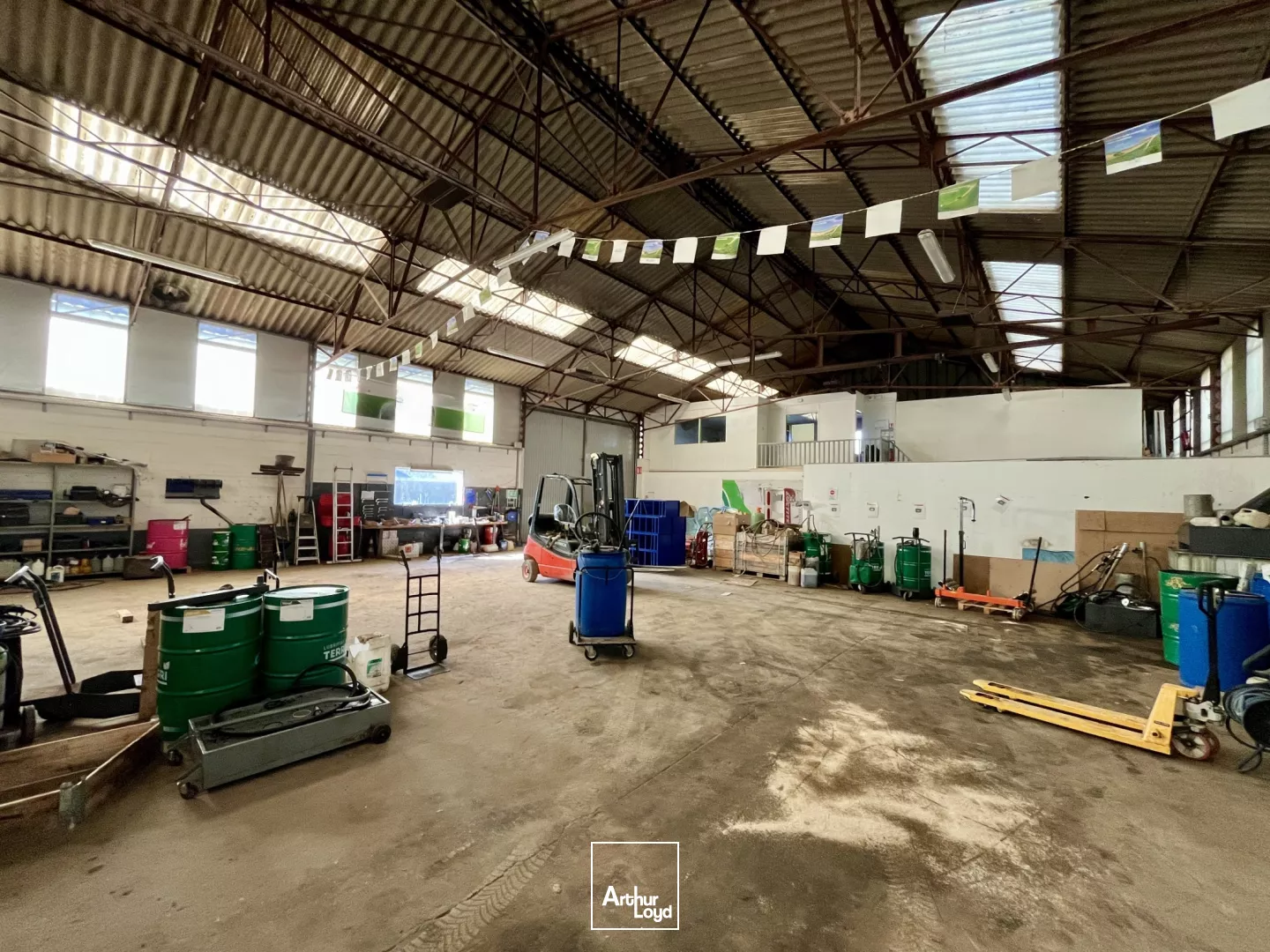 Bâtiment à louer - 460 m2 - Tournoisis - Périphérie Nord Orléans -Loiret (45)