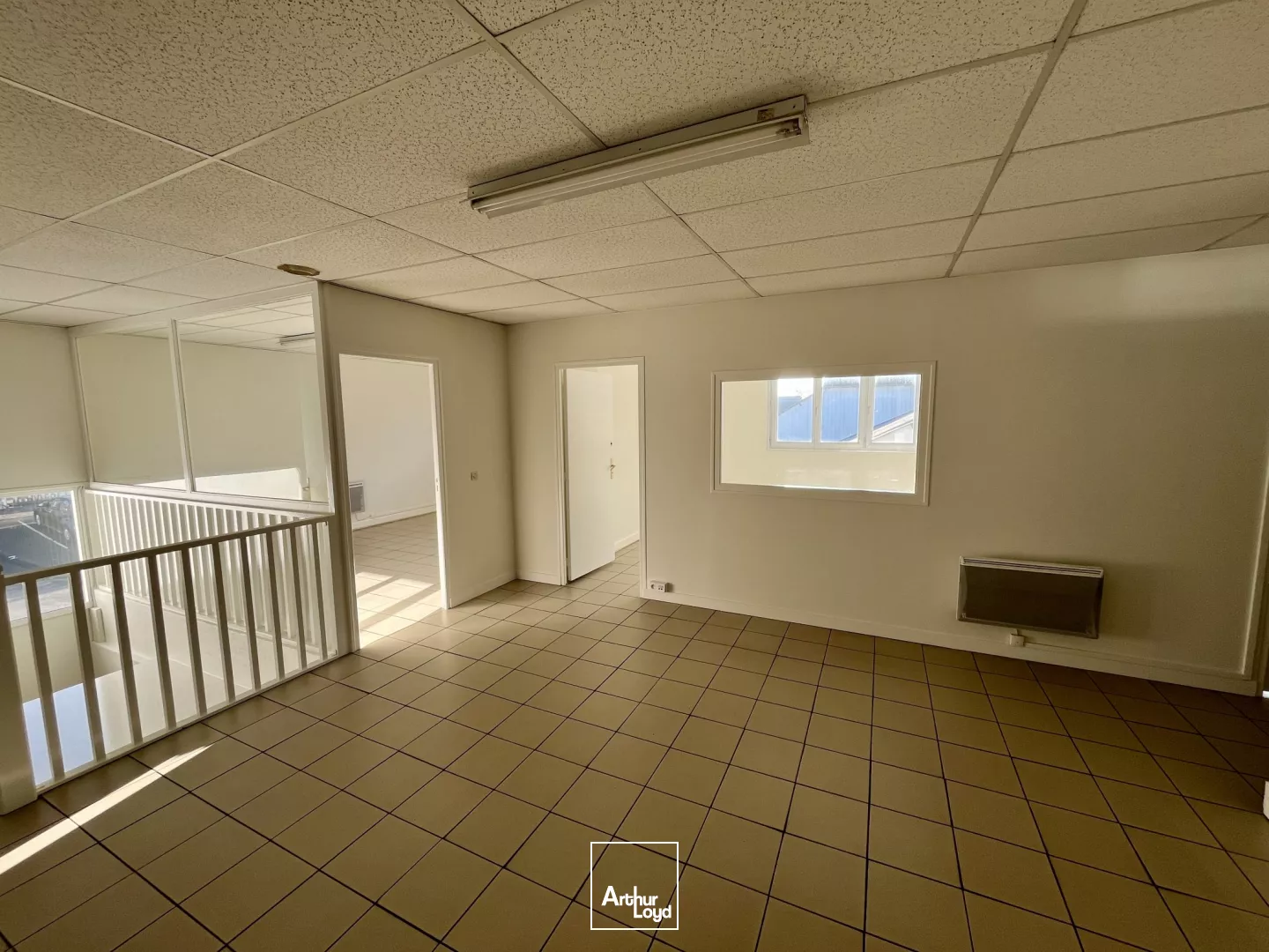 BUREAUX À LOUER 155M2 FLEURY LES AUBRAIS