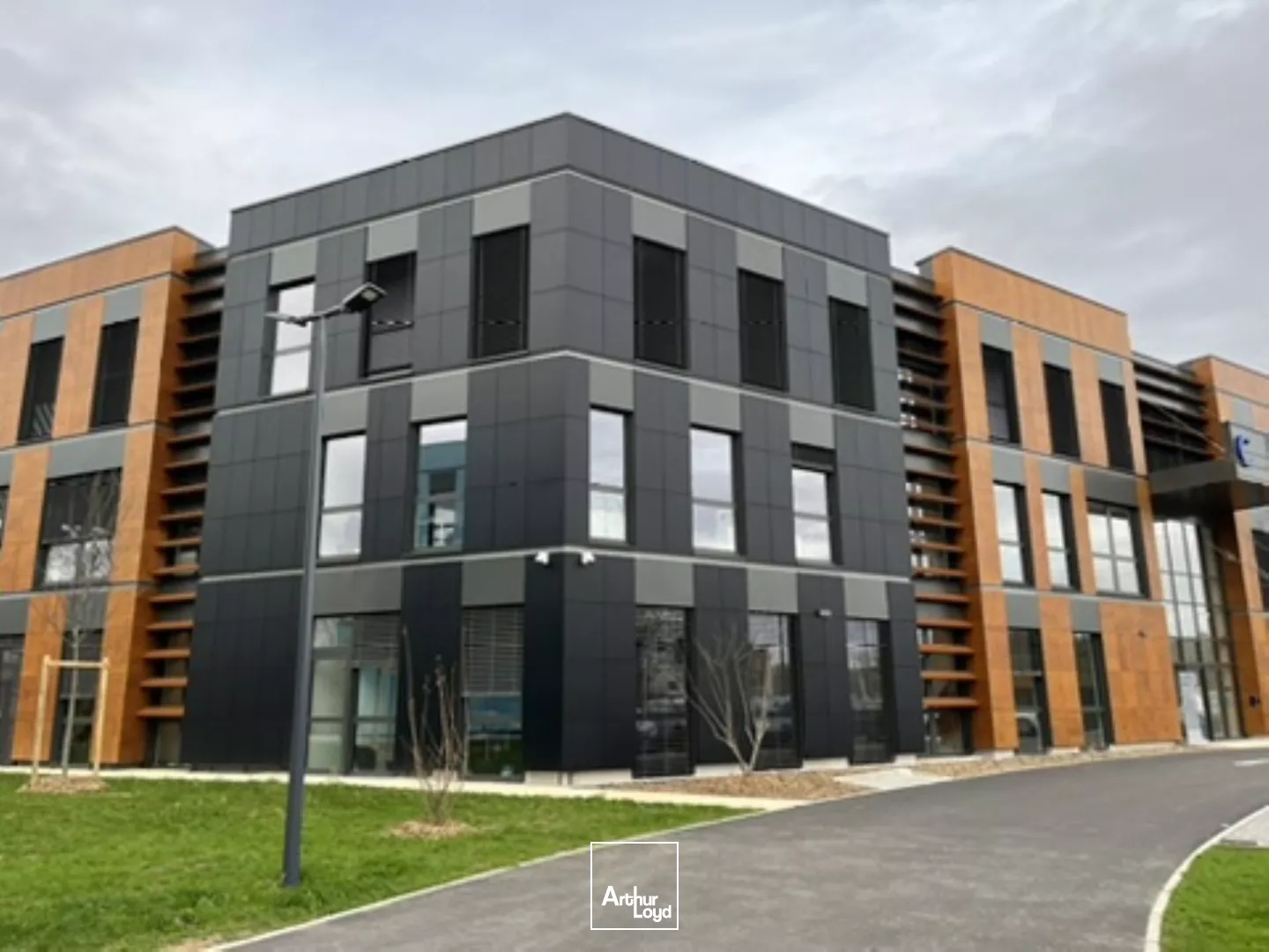 Bureaux NEUFS à Olivet - PARC DU MOULIN