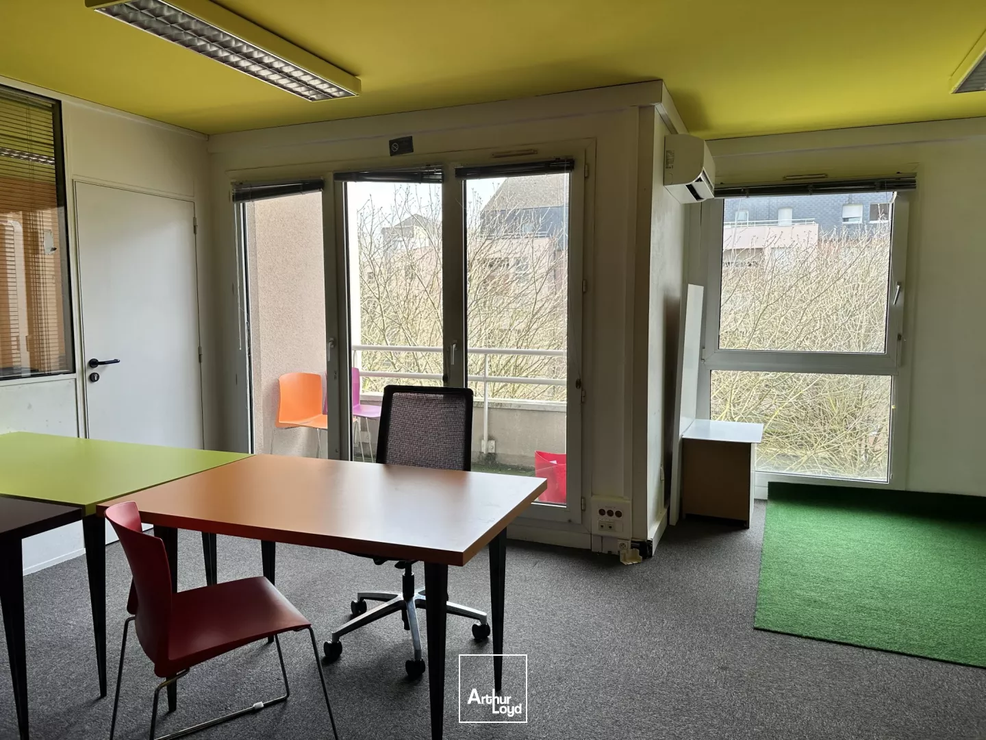 Plateau de bureaux de 504 m2 à vendre au Nord Ouest d'Orléans - Proches de tous transports !!!