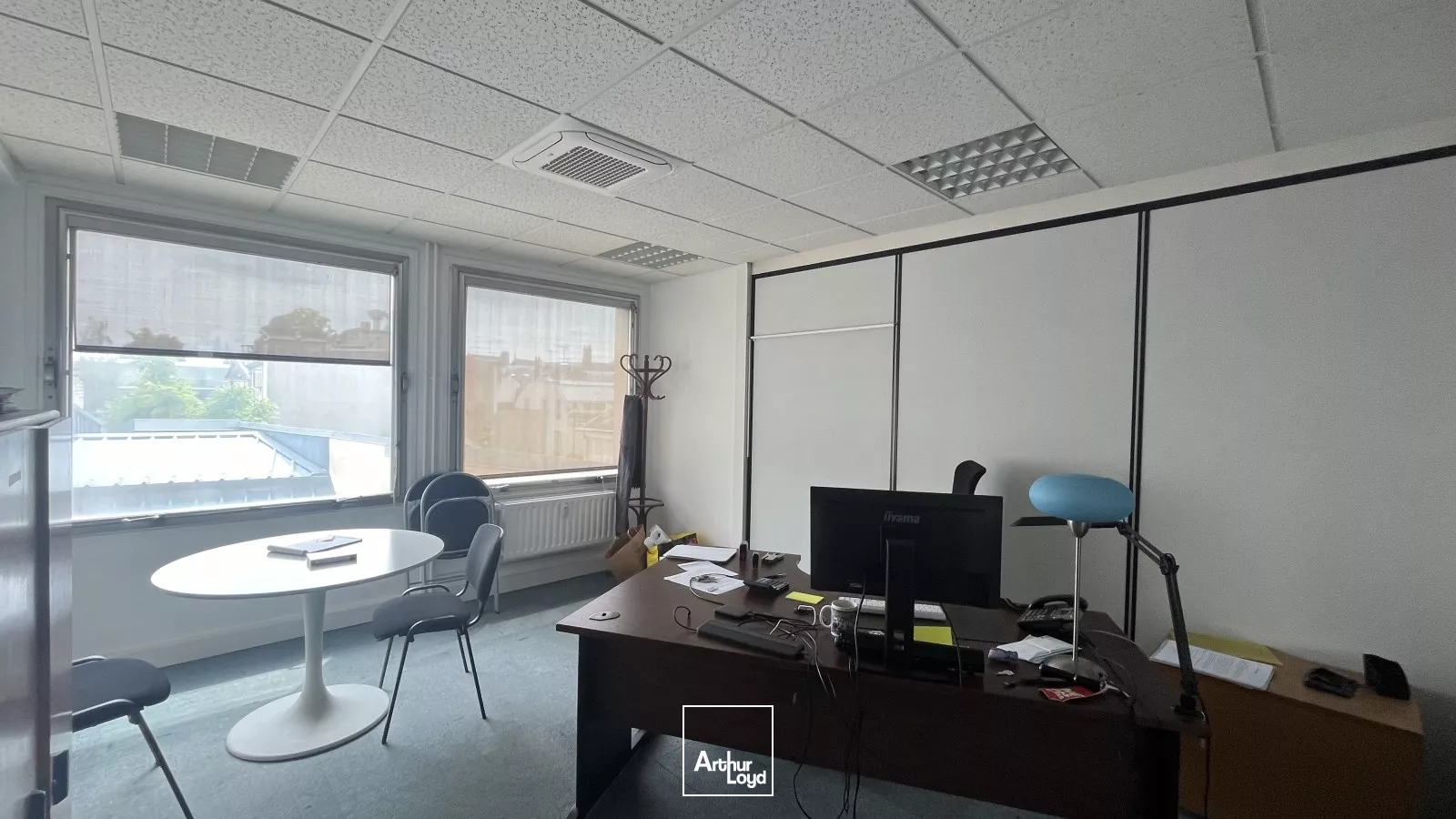 À vendre : Bureaux lumineux de 422 m² en hyper centre d'Orléans avec parkings inclus !