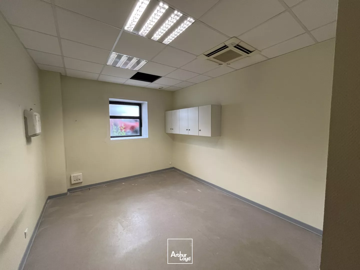 6 bureaux à louer Saint jean de Braye de 36 à 74 m2 