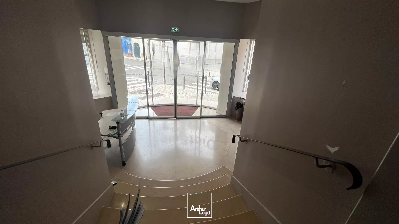 À vendre : Ensemble immobilier tertiaire de 1 090 m² avec parking privatif- Hyper centre Orléans (Loiret - 45)