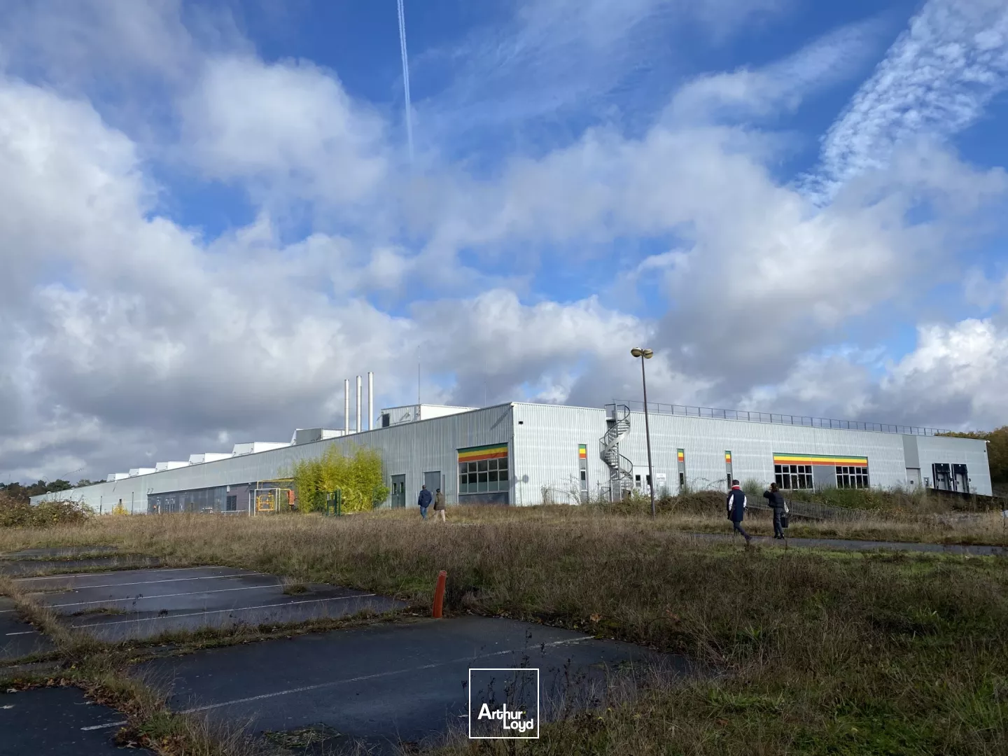 Bâtiment d'activités - 14 000 m2 divisible sur demande - Sud Métropole
