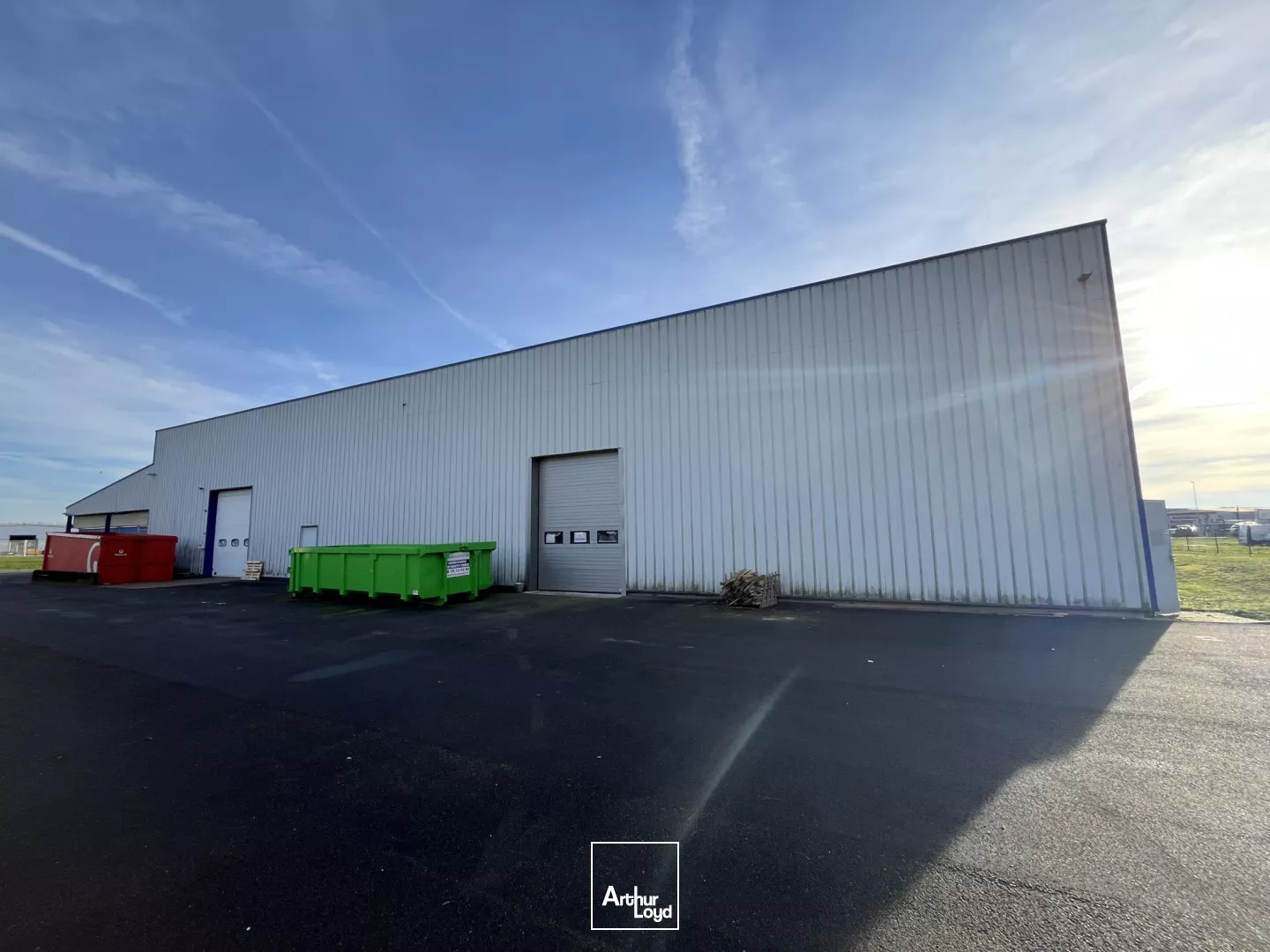 Bâtiment d'activités à louer sur Villemandeur - 405 m2 - Stockage