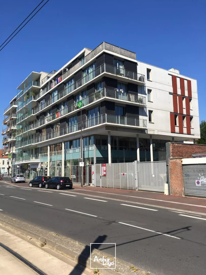 open space ascenseur centre ville roubaix ZFU zone franche urbaine bureaux cloisonnés sous alarme