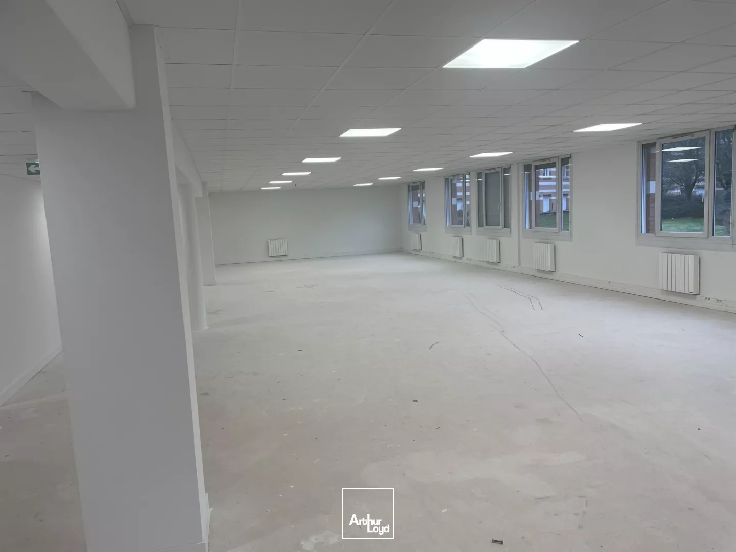Bureaux à louer dès 506 m² - Environnement verdoyant & accessibilité directe autoroutes