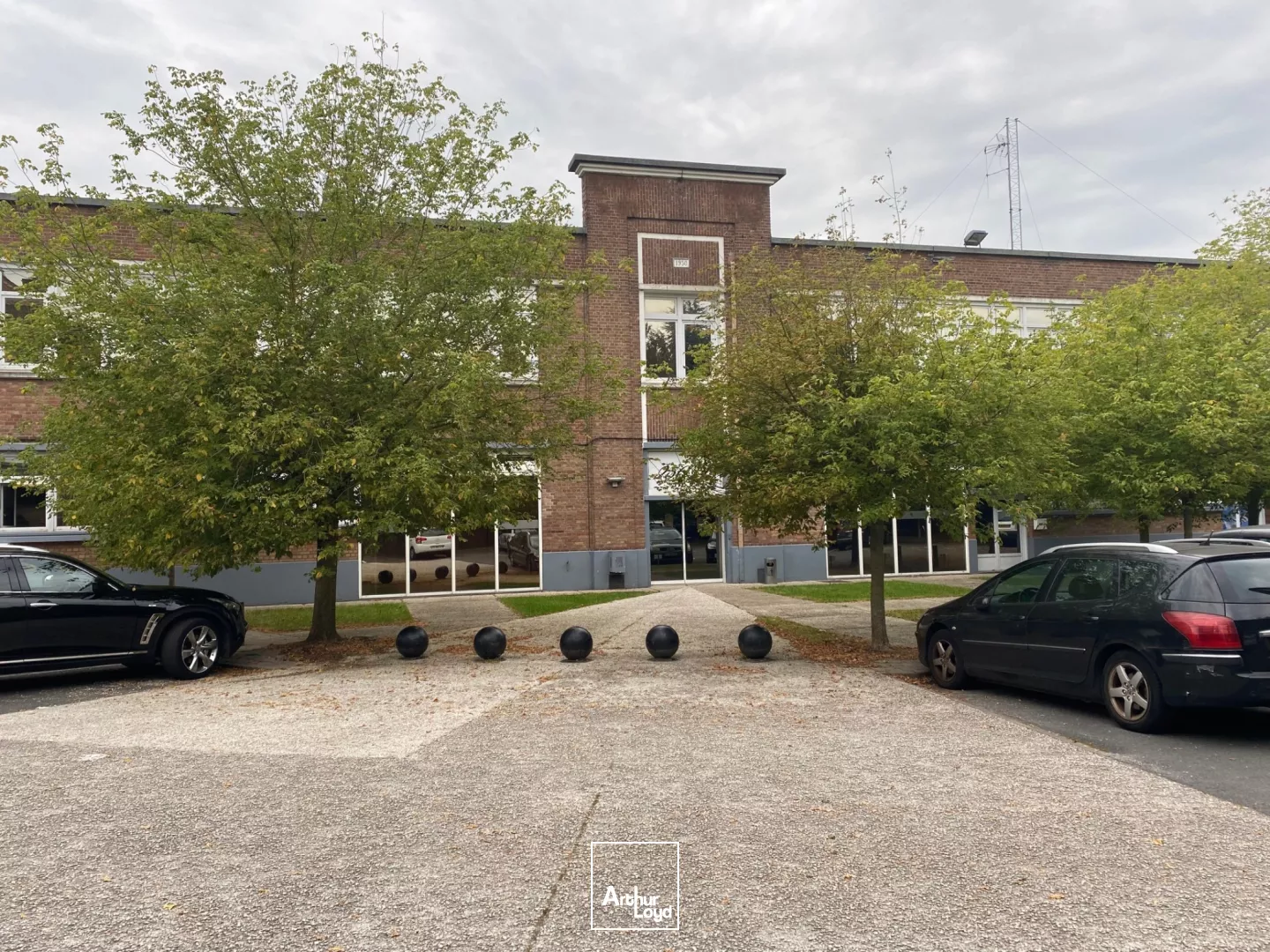 En bordure de Mouvaux, très beaux bureaux à louer