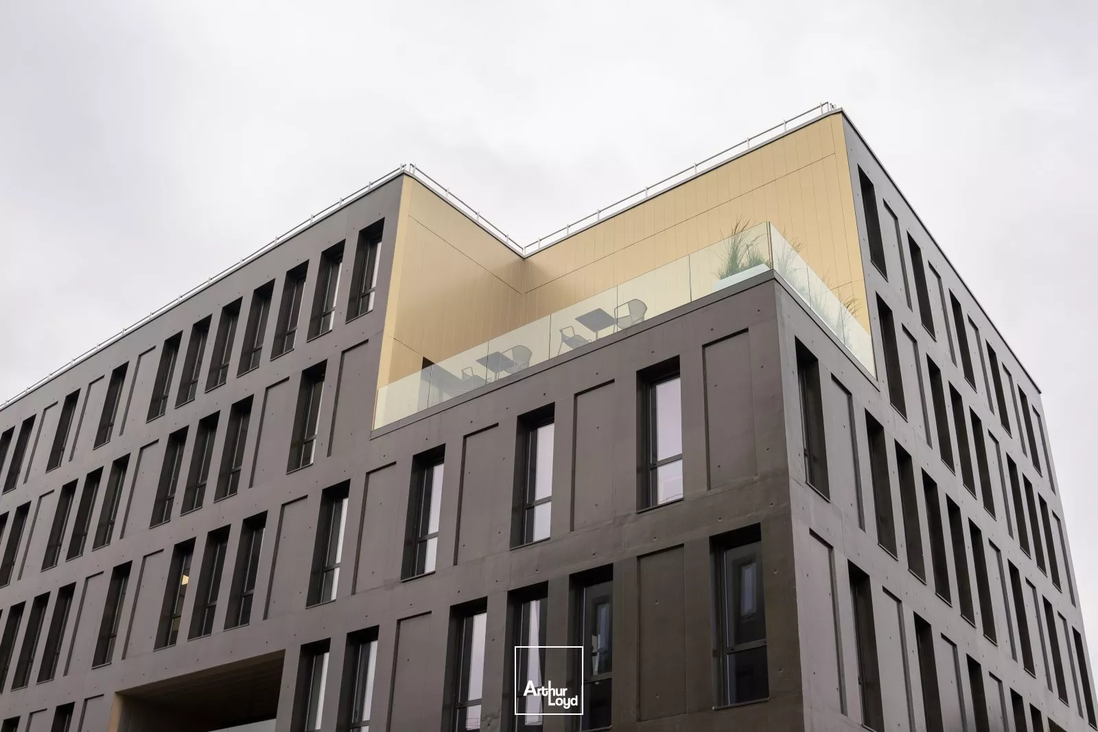 Bureaux neufs à louer à Villeneuve d'Ascq, proche métro