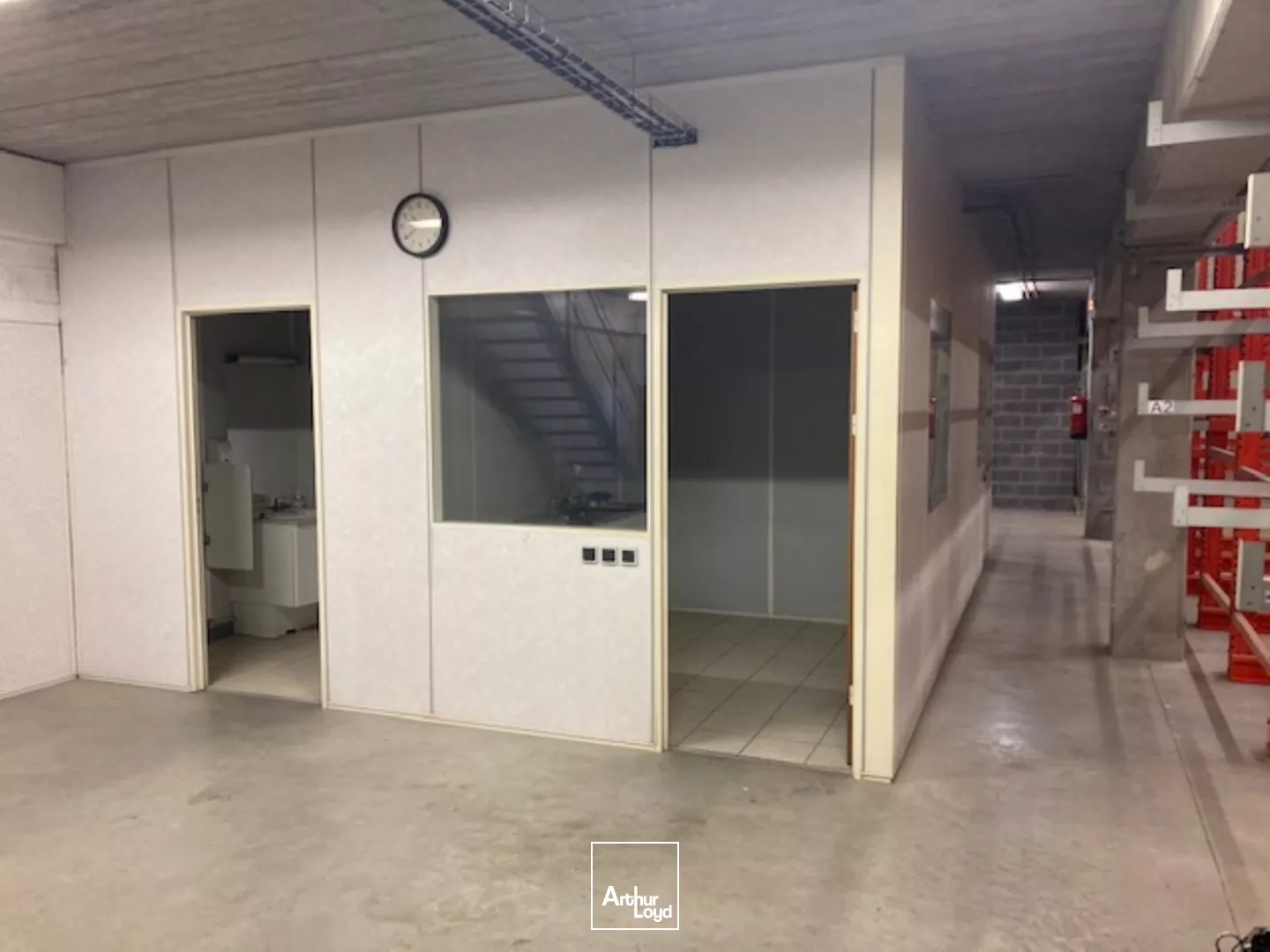 Entrepôts à louer sur la zone de Ravennes-les-Francs