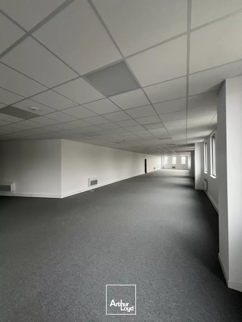 Entrepôts au sein d'un parc d'activité neuf , ZI de Seclin