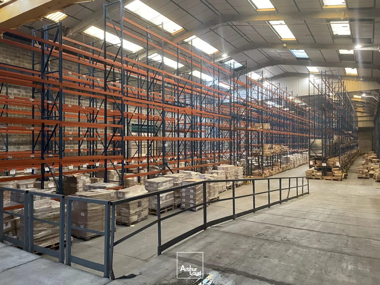 Entrepôts à louer - Arras