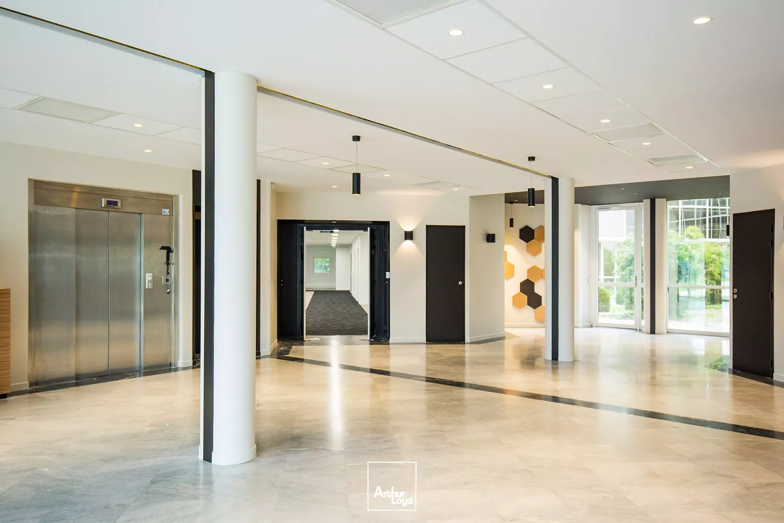 Bureaux certifiés BREEAM Renovation à louer à vendre proche commerces