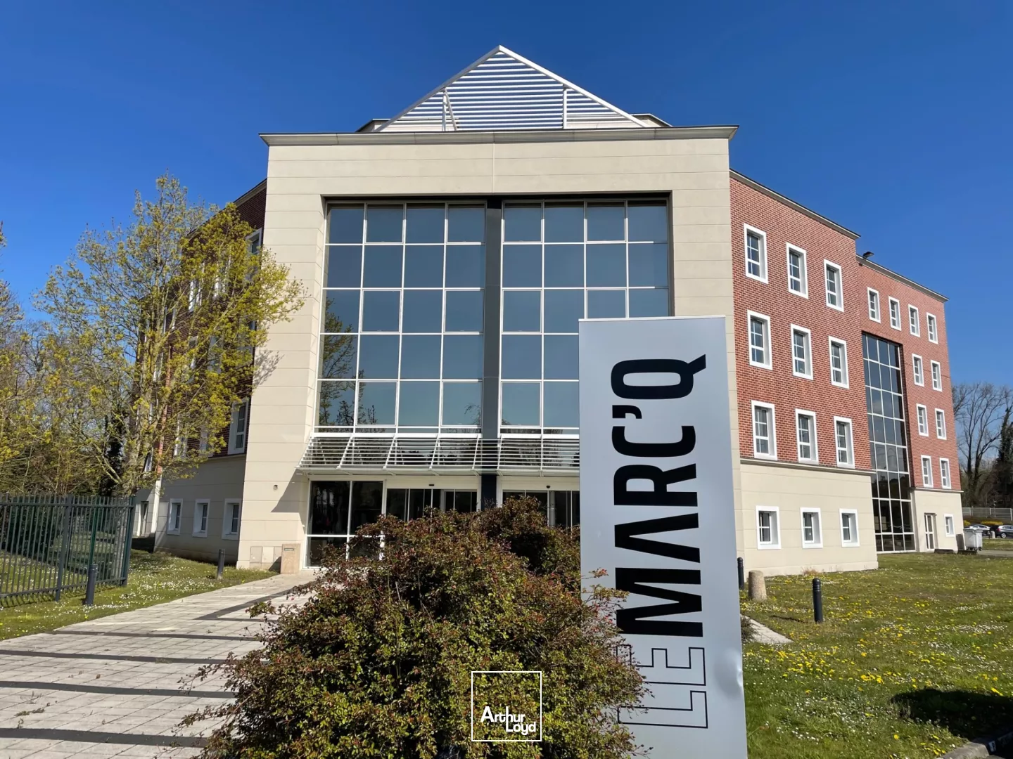 Bureaux certifiés BREEAM Renovation à louer à vendre proche commerces