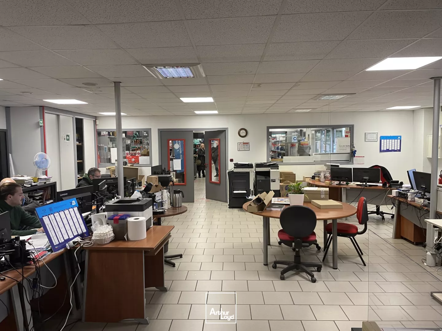 Bâtiment sur axe passant à louer - Douai