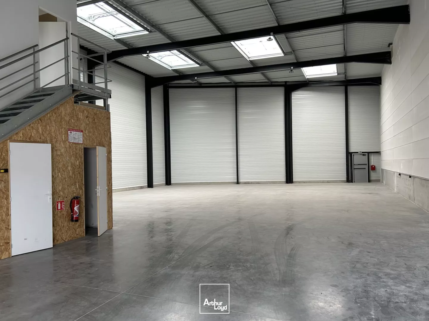 A louer, locaux d'activité neufs, Nieppe.