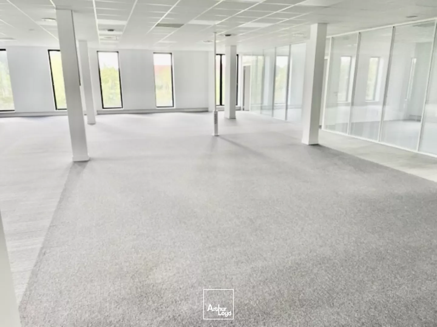 Bureaux à louer dans un parc tertiaire récent - Environnement de travail moderne entre Villeneuve d'Ascq et Lesquin