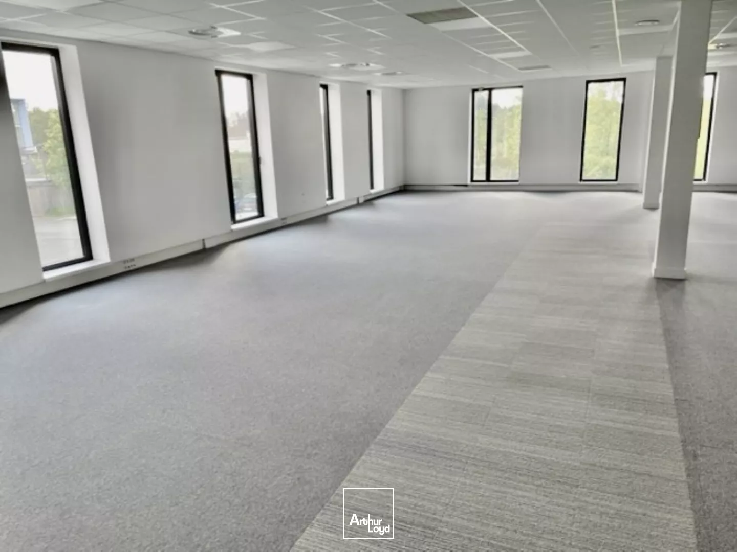 Bureaux à louer dans un parc tertiaire récent - Environnement de travail moderne entre Villeneuve d'Ascq et Lesquin