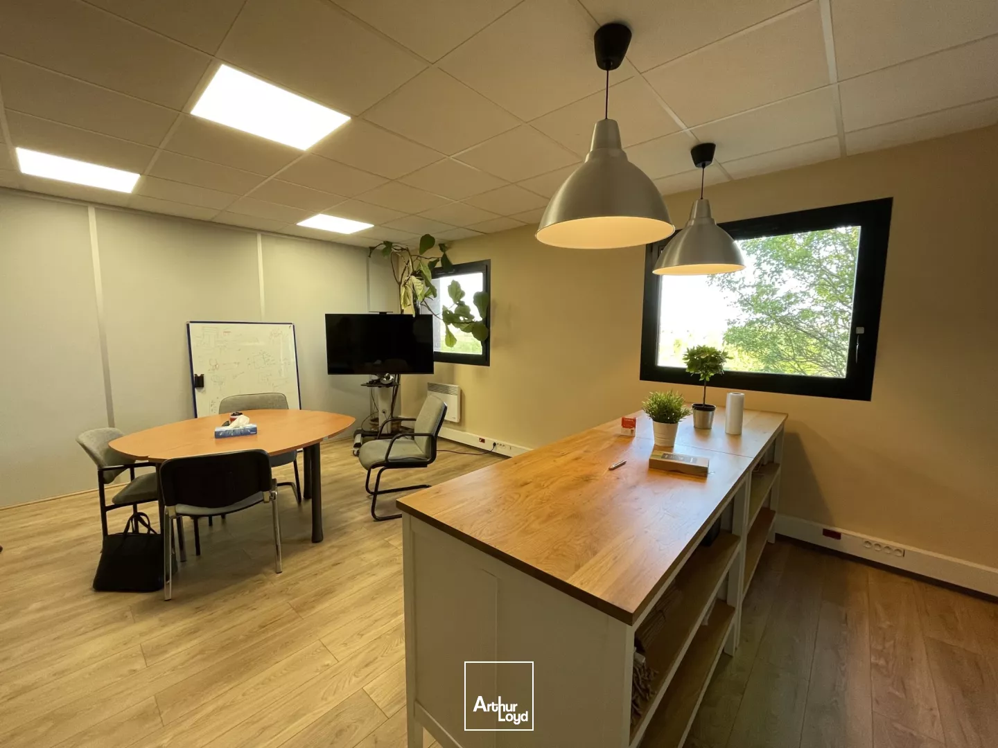 Bureaux à vendre à COURRIERES 62710