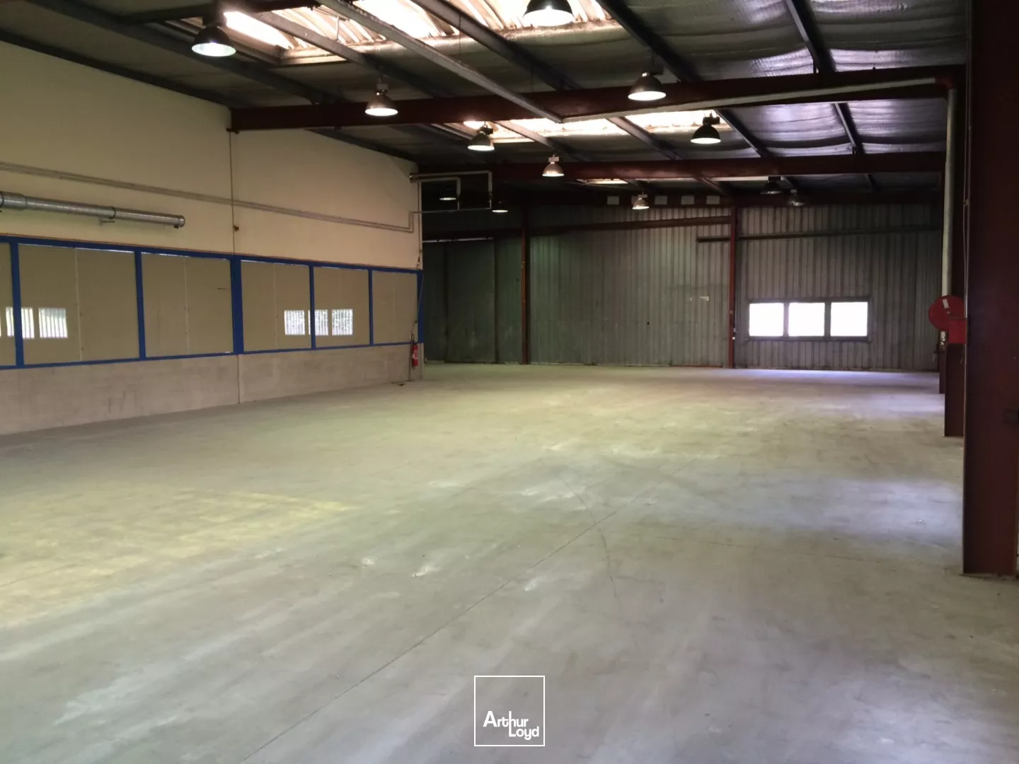 A Louer A vendre Entrepôt situé à Valenciennes