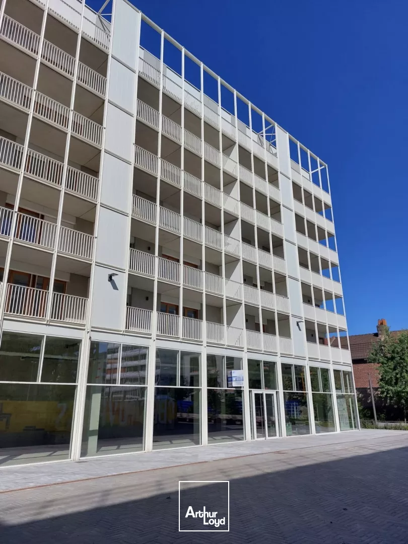 Local commercial à vendre Lille - 362 m² avec façade vitrée et parkings au coeur de l'écoquartier dynamique FIVES CAIL