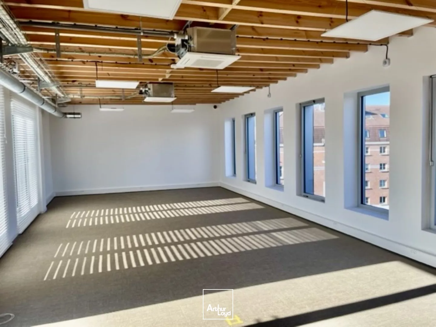 Bureaux neufs à louer proche du métro - rue Michel Servet à Lille