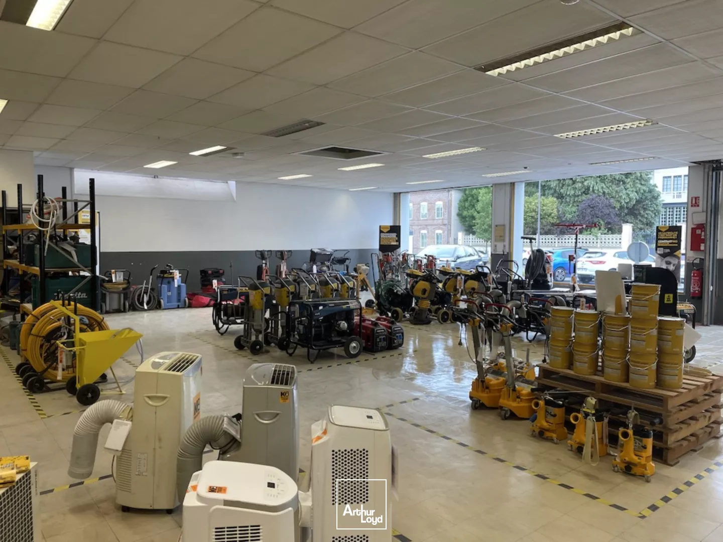 A Louer A vendre Entrepôt à Cambrai