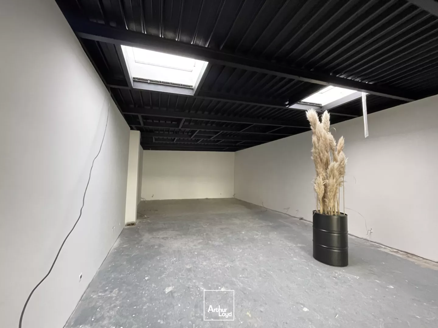 Local entièrement rénové à Armentieres 