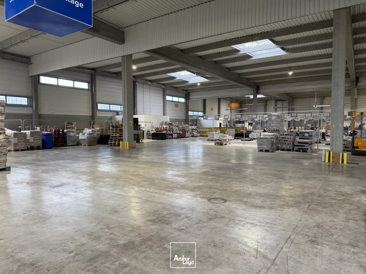 Entrepôts à louer à LESQUIN 59810