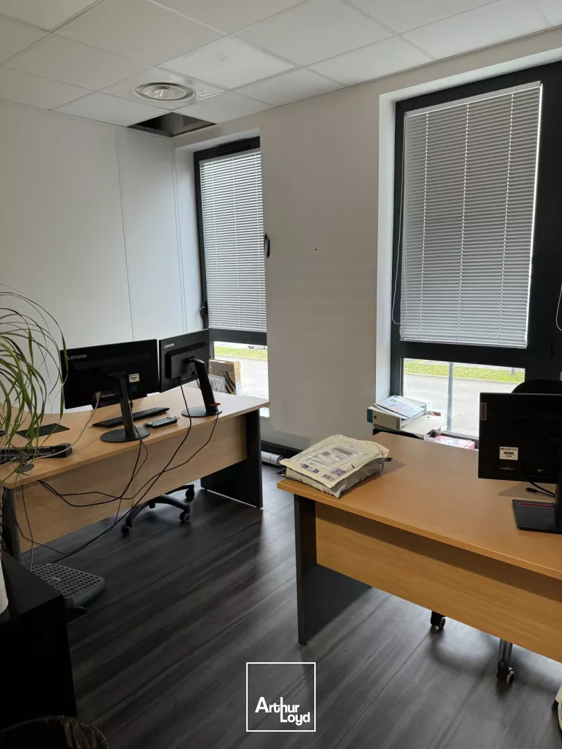 Entrepôts à louer à LESQUIN 59810