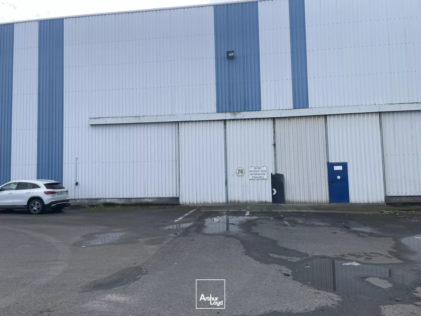 Entrepôt à louer avec ponts-roulants - Douai